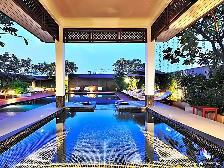 Centre Point Pratunam Hotel