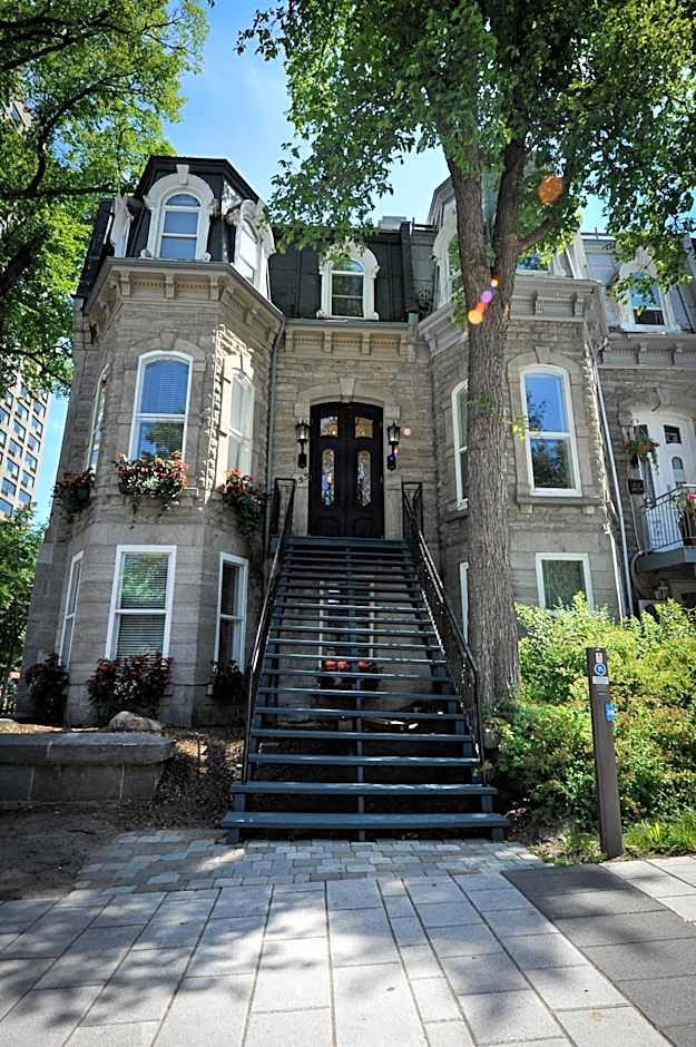 Le 555 Hébergements touristiques