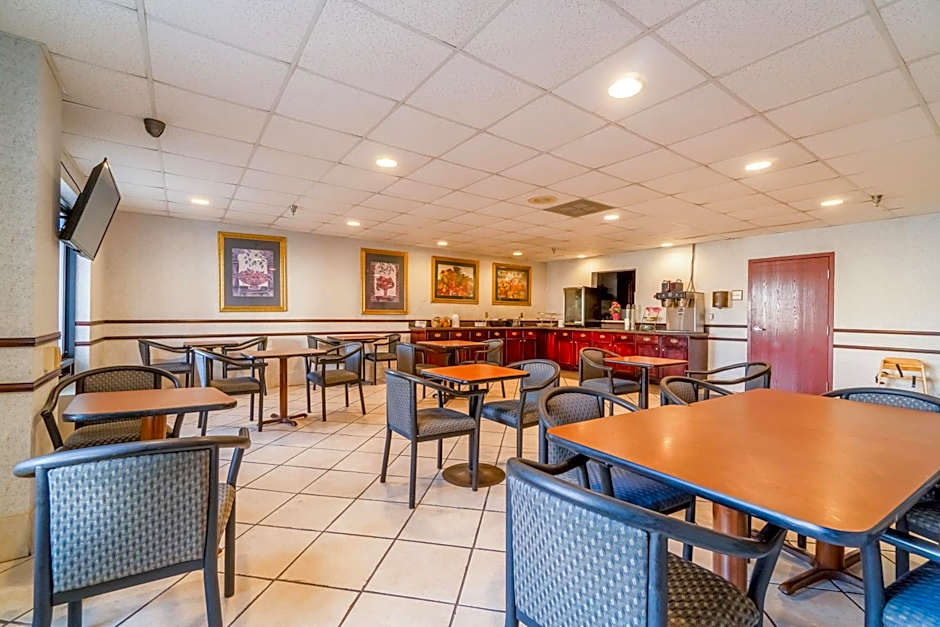 Ark Suites By OYO Jonesboro I-555