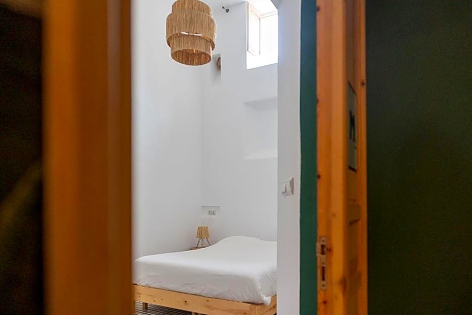 Hostel La Smala