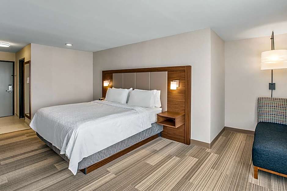 Holiday Inn Express Hotel & Suites Tacoma By IHG