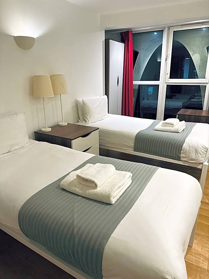 62-66 Farringdon Apartments