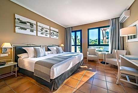 Double Room with Extra Bed (2 Adults + 1 Child)