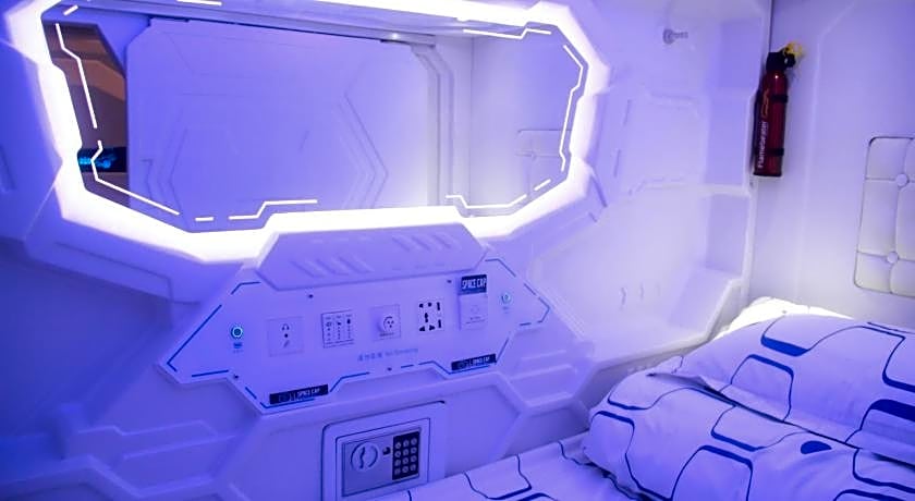 Space Cap Hotel