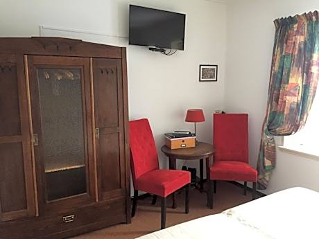 Standard Double Room with Bath