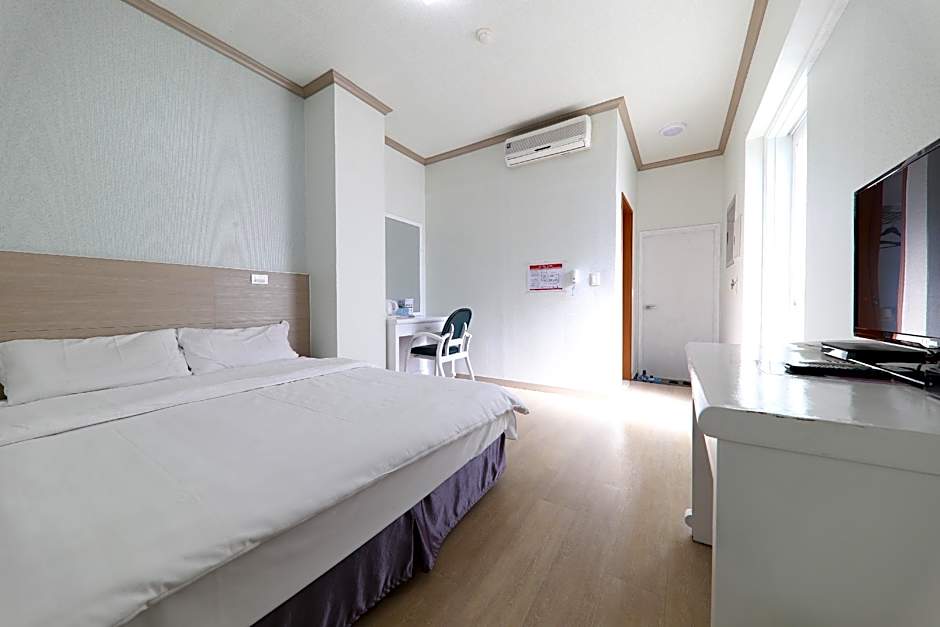 Apple Hotel