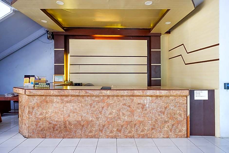 RedDoorz Plus Syariah near Stasiun Pekalongan 2