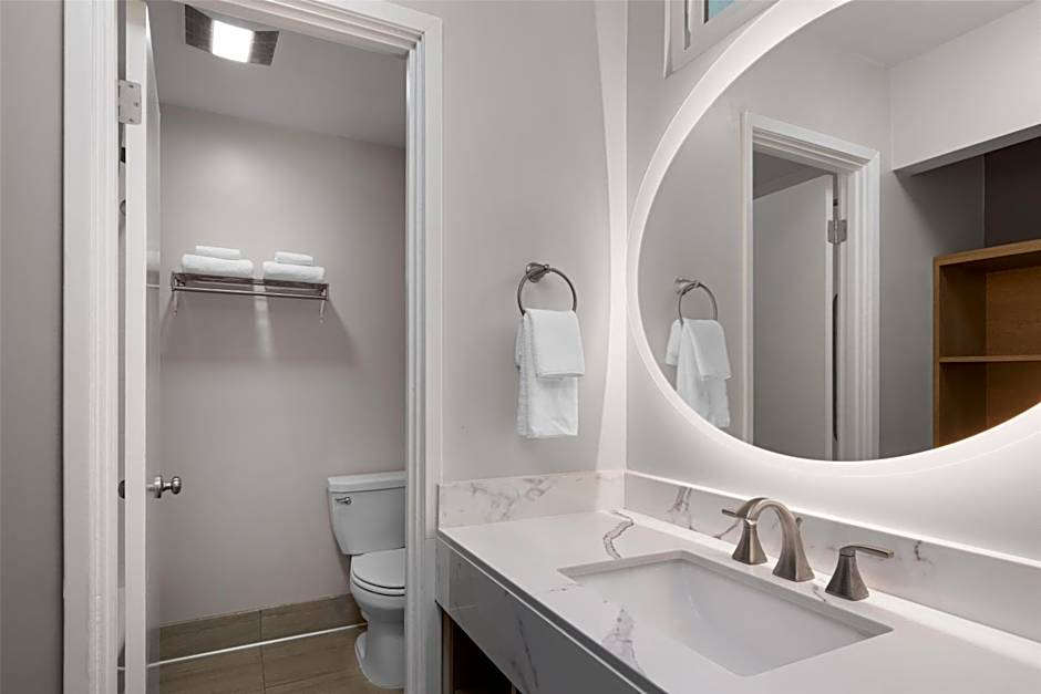 Best Western Plus Pepper Tree Inn