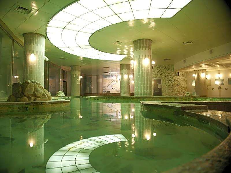 Onyang Hot Spring Hotel 