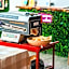 Tequila Sunrise Hostel Surfers Paradise