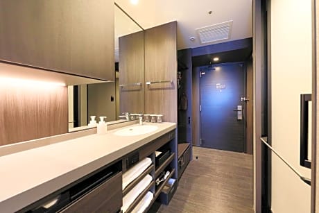 Moderate Twin Room with Sofa Bed for 3 People - Non-Smoking