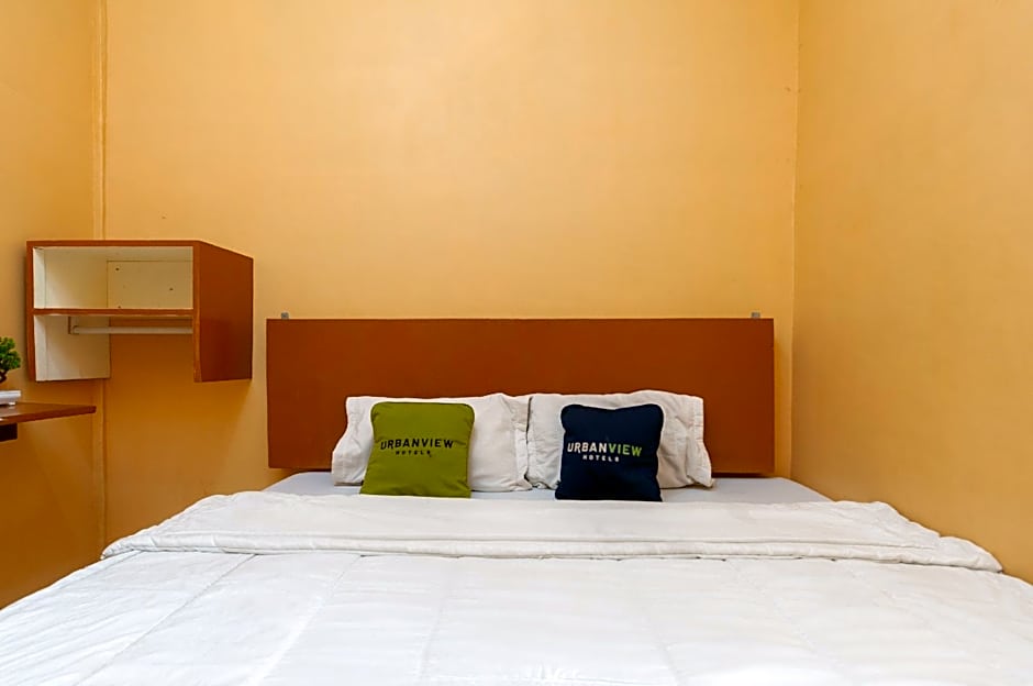 Urbanview Hotel Nisura Homestay Medan by RedDoorz