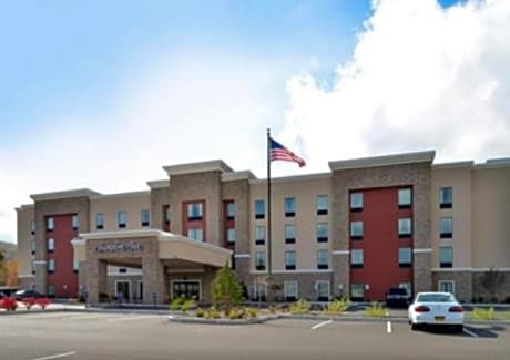 Hampton Inn Corning/Painted Post