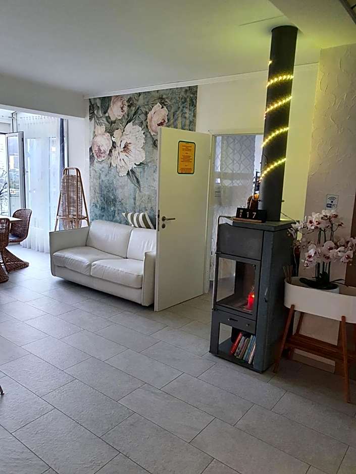 Viktoria Budget Hostel
