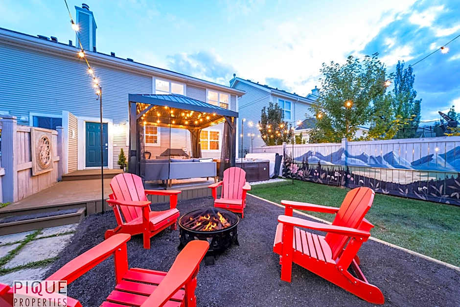 Nordic Spa Retreat - Hot Tub - King Bed- Firepit - BBQ!