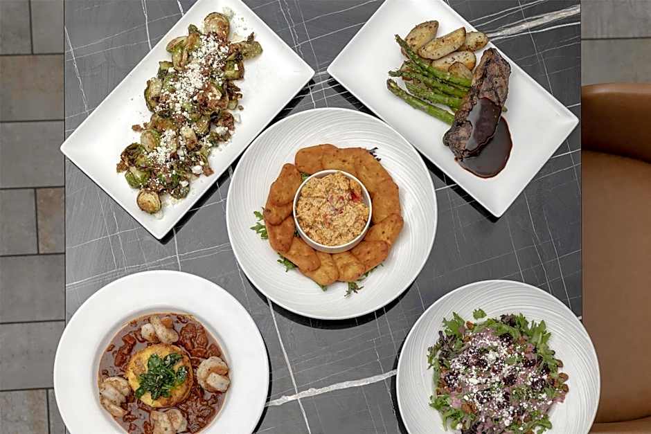 Virginia Crossings Hotel, Tapestry Collection by Hilton