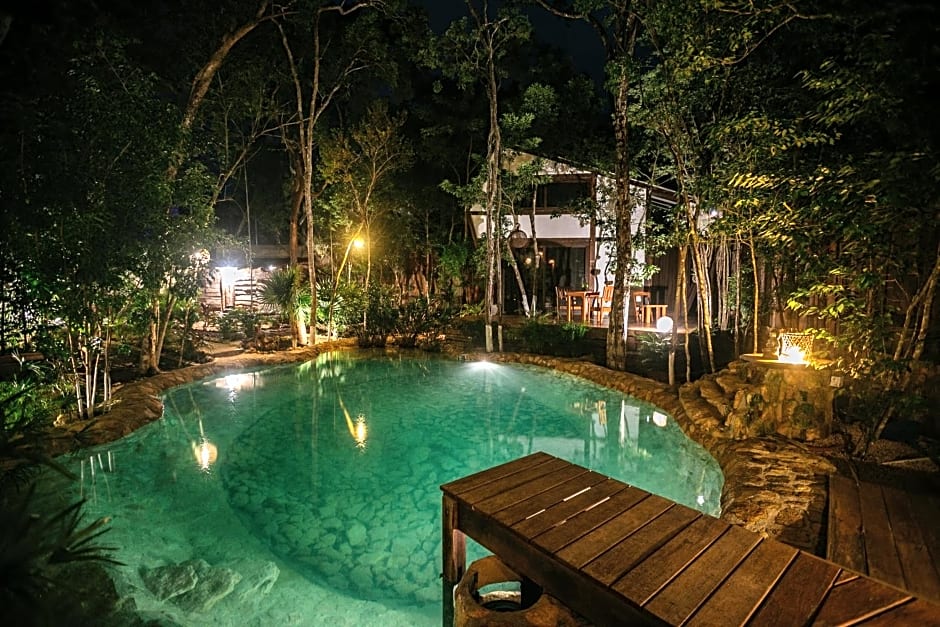 Nahouse Jungle Lodges