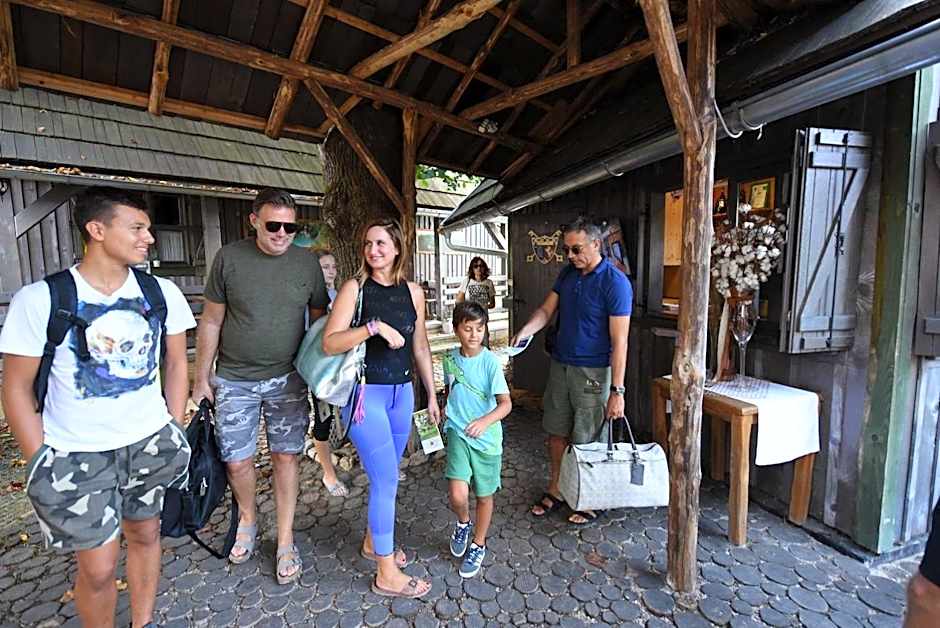 Ethno Houses Plitvice Lakes Hotel
