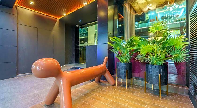 De Lux Bangkok Hotel