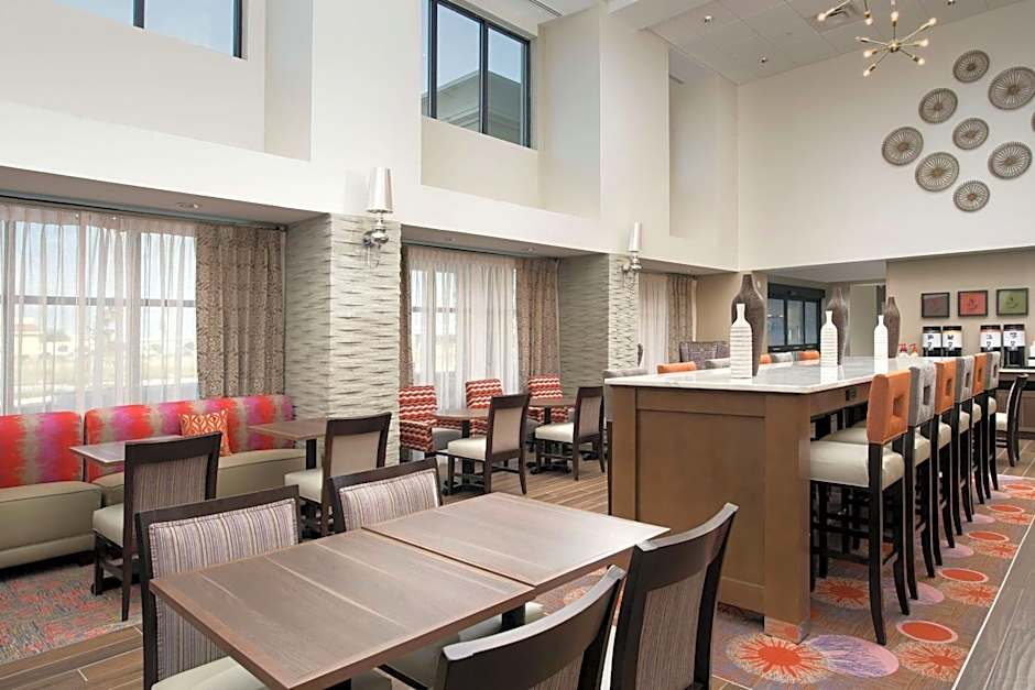 Hampton Inn By Hilton & Suites San Antonio Lackland AFB SeaWorld
