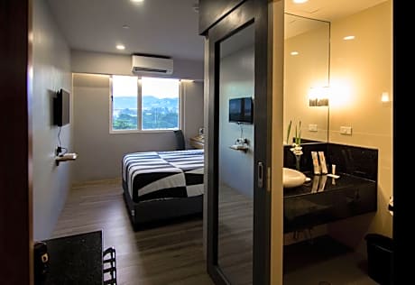 Luxe Room