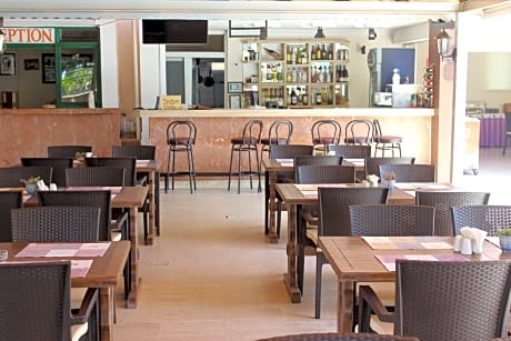 Victoria Princess Hotel