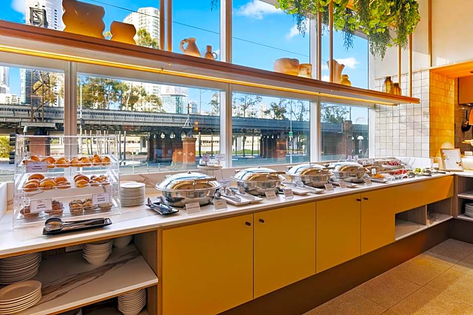 Clarion Suites Gateway