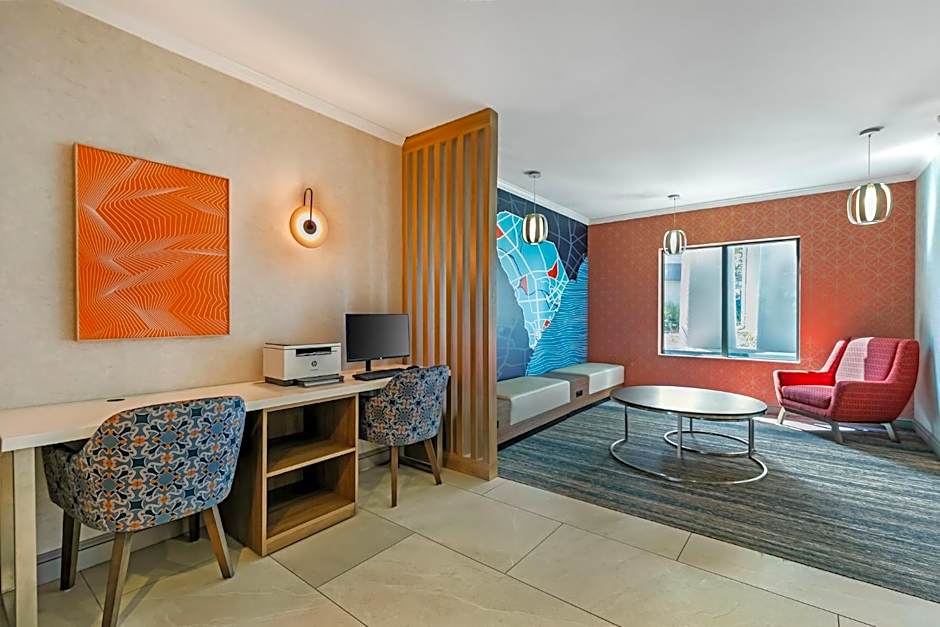 Holiday Inn Express Hotel & Suites Clemson - University Area By IHG