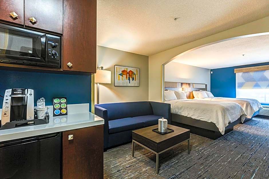 Holiday Inn Express Hotel & Suites Salina By IHG