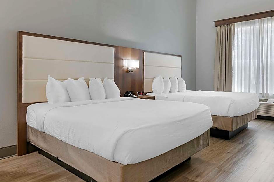 Photo 1 of 5 of 2 Queen Beds, Mobility Accessible, Roll in Shower