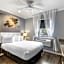 Hotel Chicago West Loop, SureStay Collection by Best Western