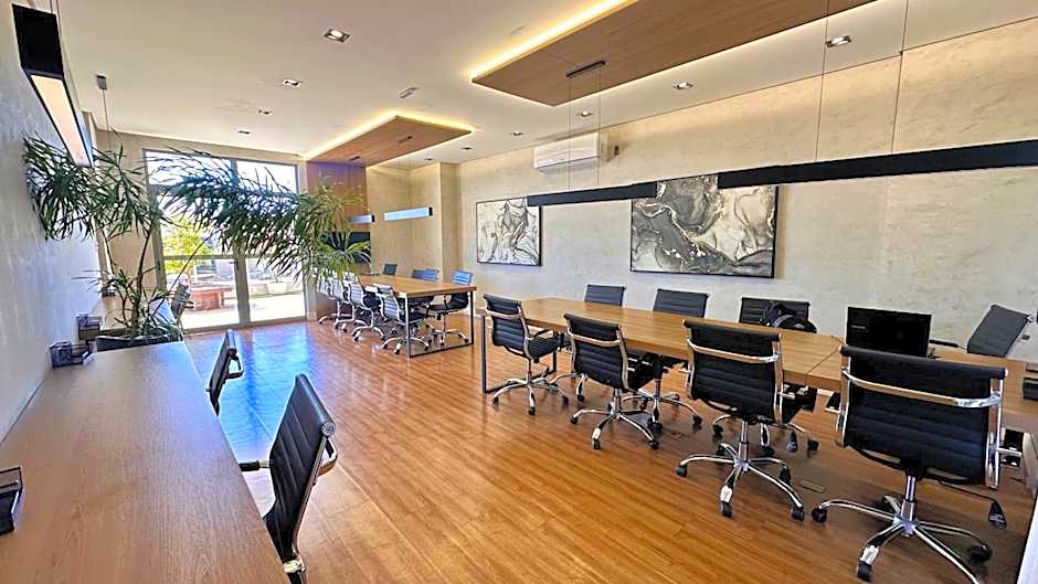 Studio Super Luxo com ar condicionado vaga piscina academia coworking etc