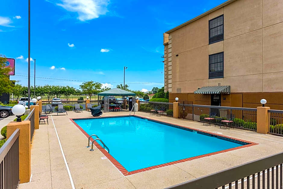 Comfort Suites Monroe