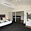 Shoredrive Motel