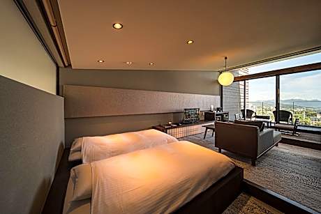 Japanese Western Style 2nd Floor Room with Open-Air Bath