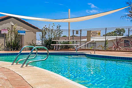 Twin Waters Caravan Park