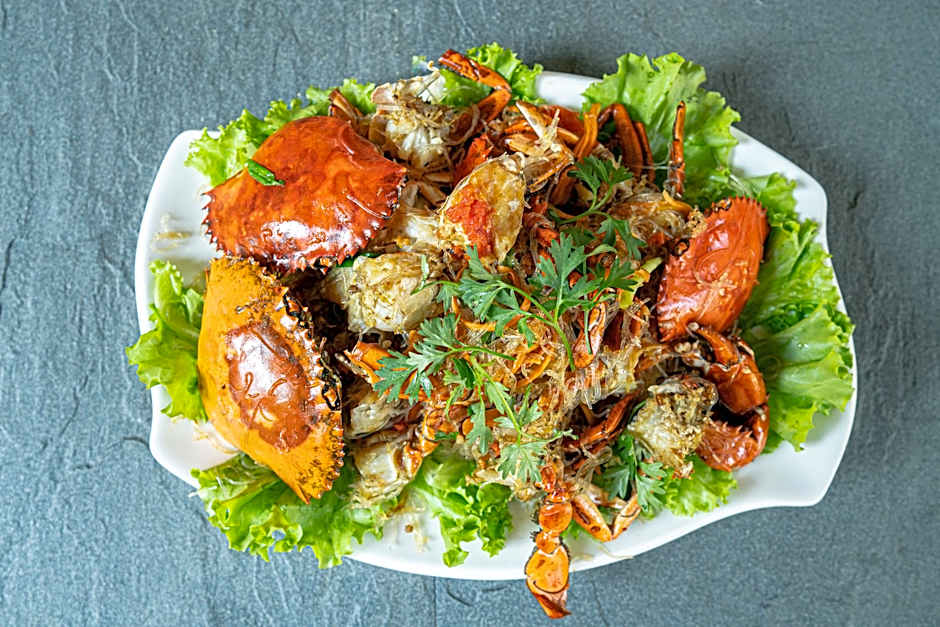 Neakru Guesthouse and Restaurant