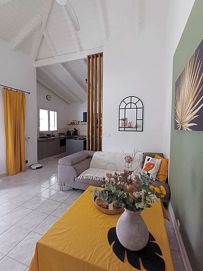 Private House, Pierrette 3 rooms