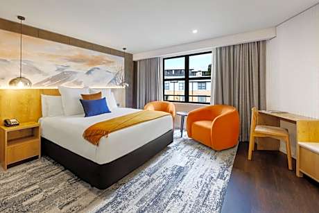 Suite 1 King