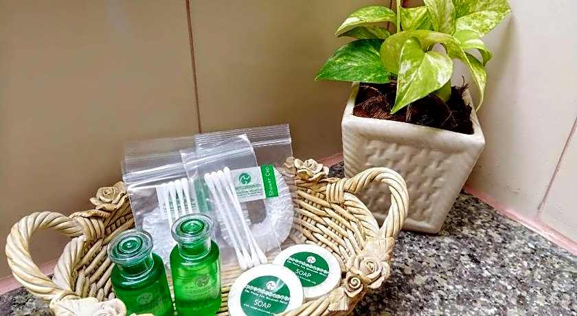 Viangtak Riverside Hotel