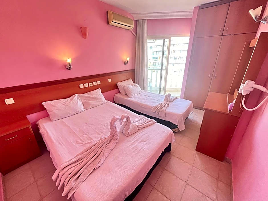 HOLIDAY APART 50 meters to BEACH, Sea view apartments