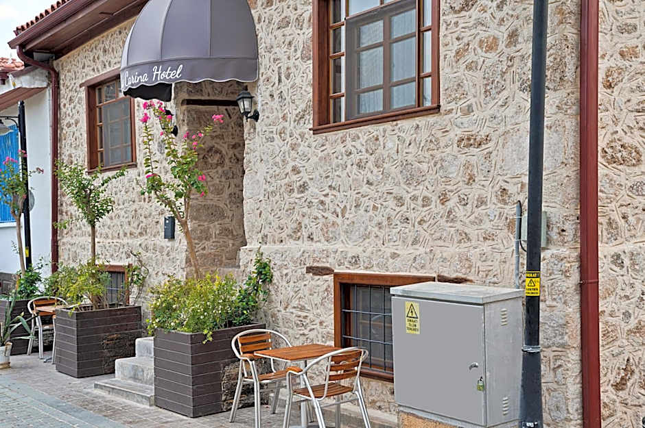 La Casa Carina Hotel