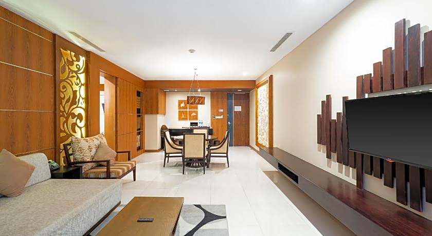 Vouk Hotel & Suites