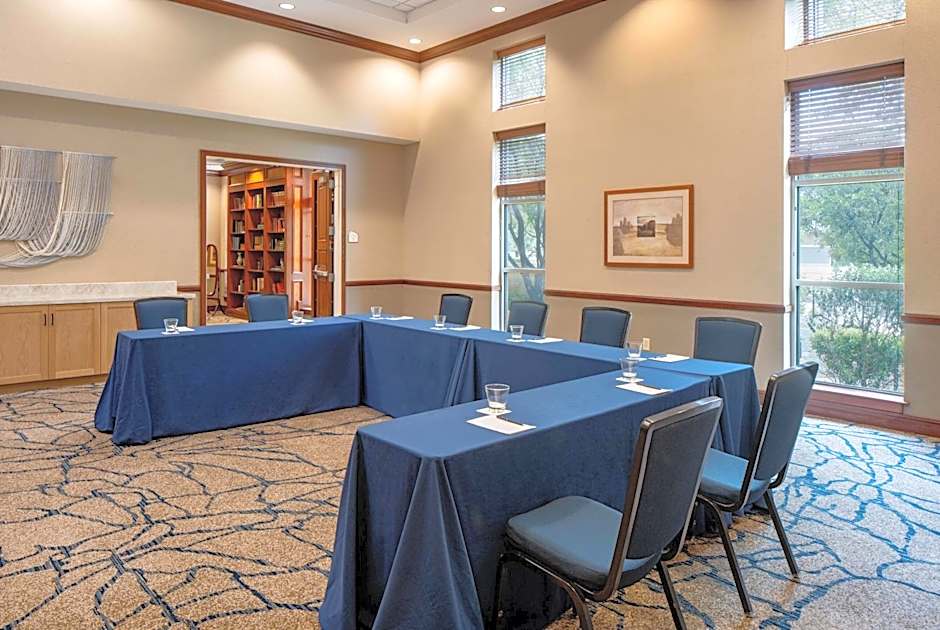 Hilton San Antonio Hill Country