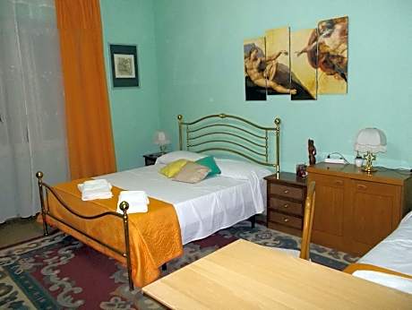Double or Twin Room with Private Bathroom