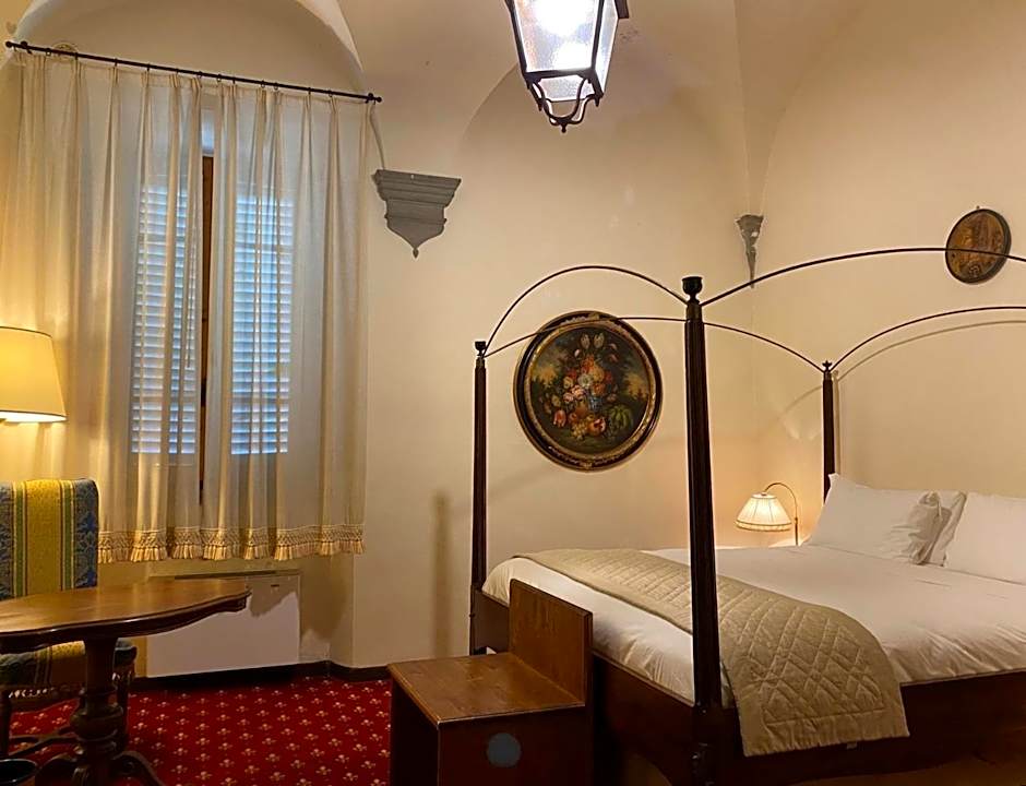 Quattro Gigli Hotel