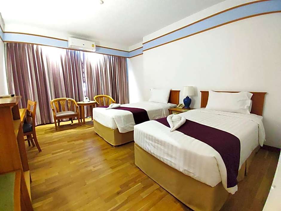 Photo 1 of 7 of Deluxe 2 Beds
