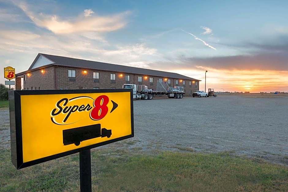 Super 8 by Wyndham Wakeeney