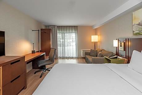King Room - Non Smoking/Ground floor/Pet Friendly