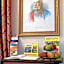 Pension Opera Suites I Self Check In I AC in all rooms